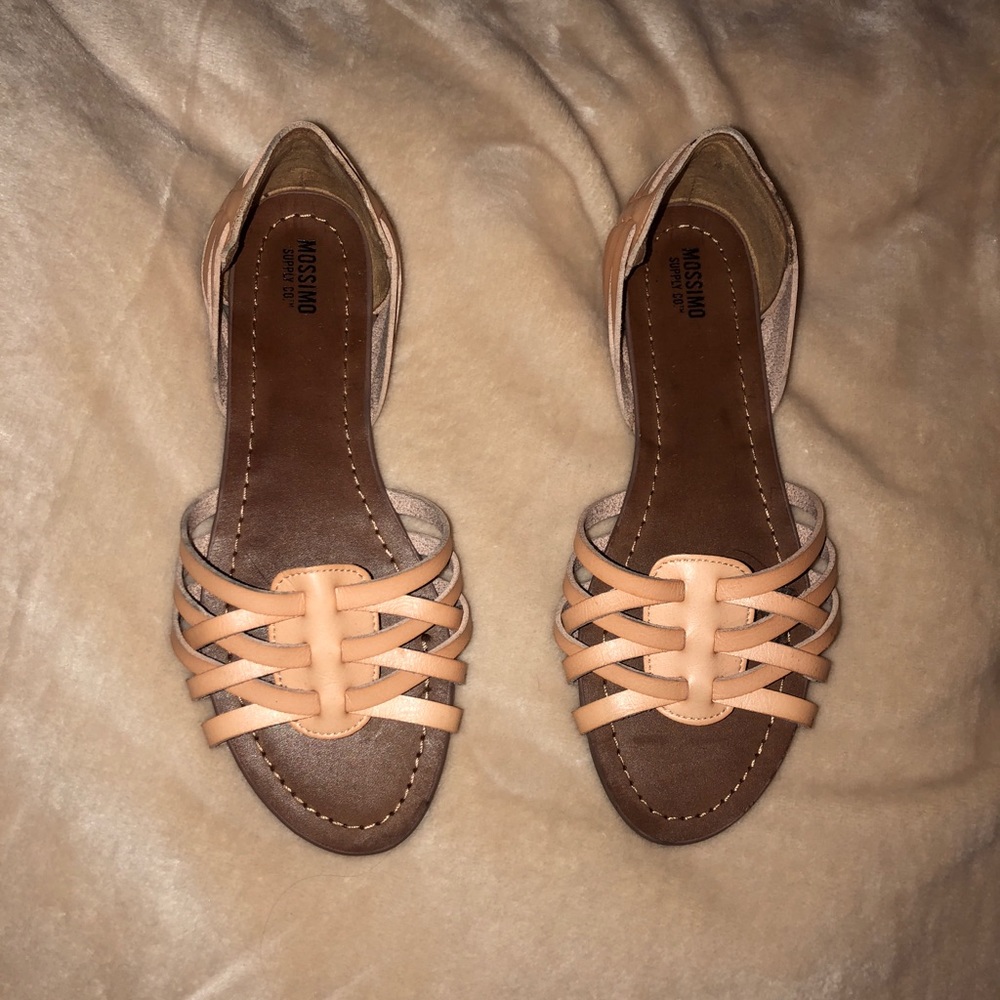 Tan flats